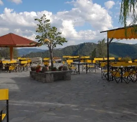 Natasa Hotel *